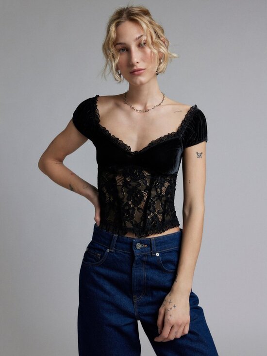 Urban Outfitters Tops - UO Kimchi Blue Elvira Velvet & Lace Puff Sleeve Blouse in Black - NWT sz Small